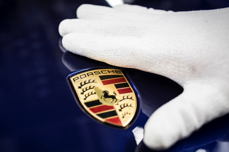 porsche invests in producer of battery active material