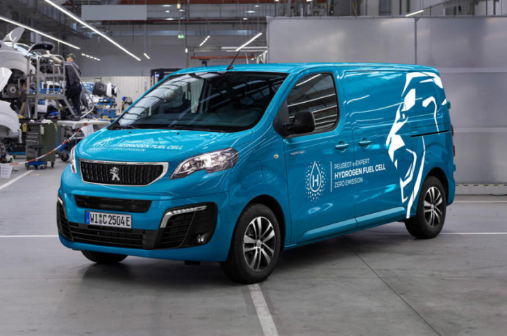 peugeot reveals e-expert hydrogen as first fuel-cell vehicle