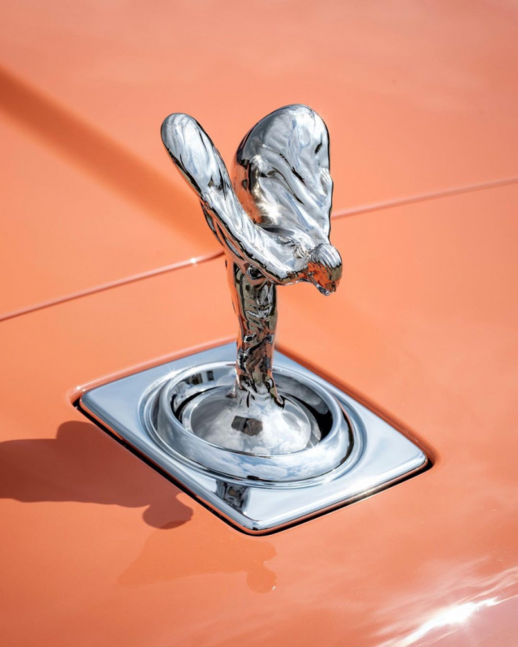 video: is now the time to invest in a classic rolls-royce?