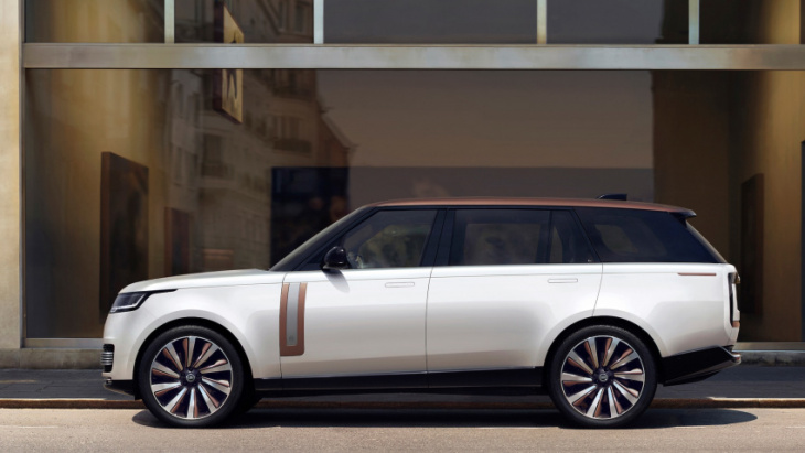 new land rover range rover sv can be customized over 1.6 million ways