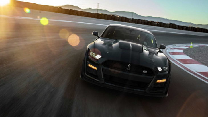 shelby mustang gt500kr celebrates 60-year anniversary with over 900 hp