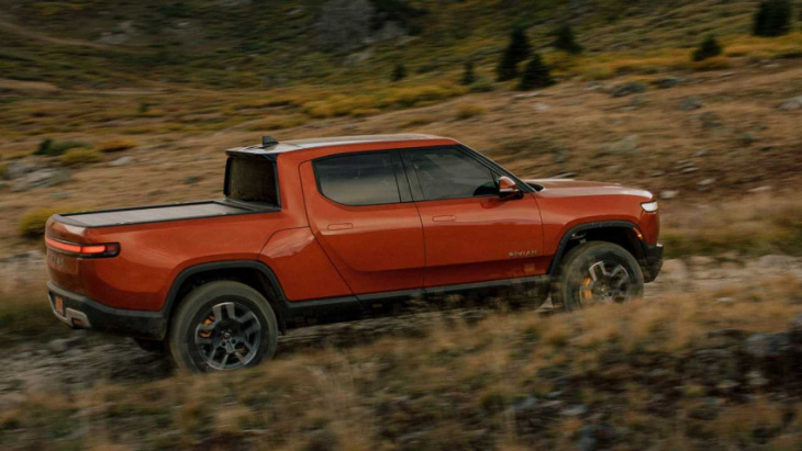 amazon, rivian reports r1t/r1s production and delivery numbers