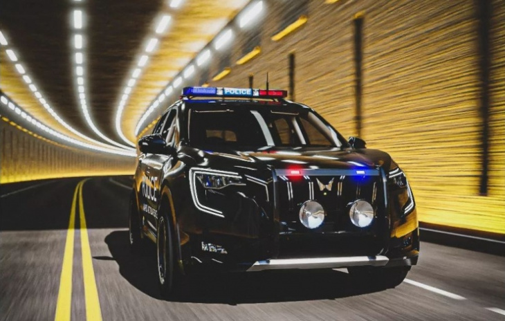 mahindra xuv700: what it'll look like as a police car