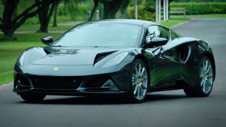 android, new lotus emira: video shows 2022 sports car in dynamic testing