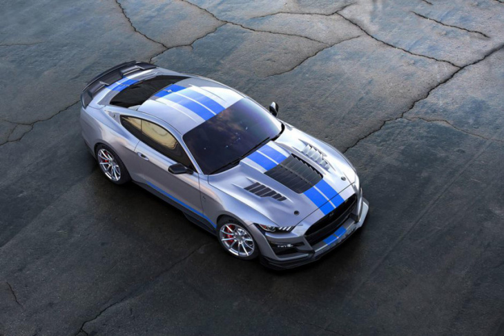 ford shelby gt500kr returns in royal glory with over 900 hp