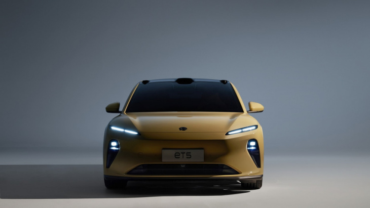 the nio day 2021 was all about the et5, an impressive mini et7