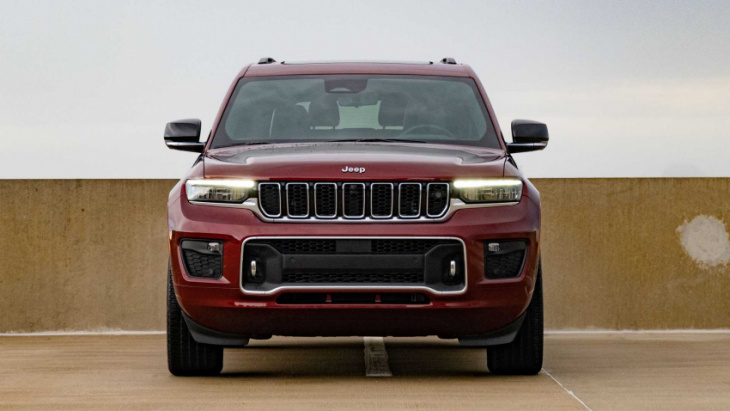 amazon, 2022 jeep grand cherokee l to get optional front passenger screen