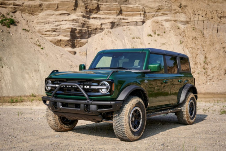 the jeep wrangler is getting lapped by the 2021 ford bronco