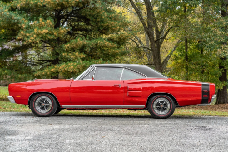 1969 dodge coronet r/t 440 is pure, unadulterated classic american muscle