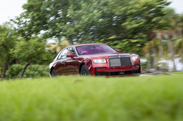 first drive: 2022 rolls-royce ghost black badge