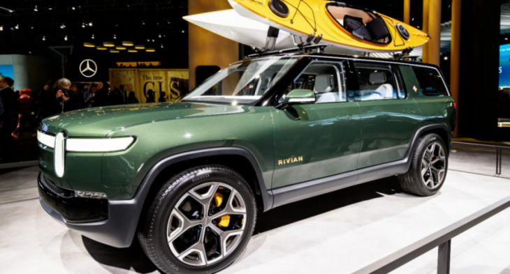 rivian takeover: rivian r1s models are already being delivered