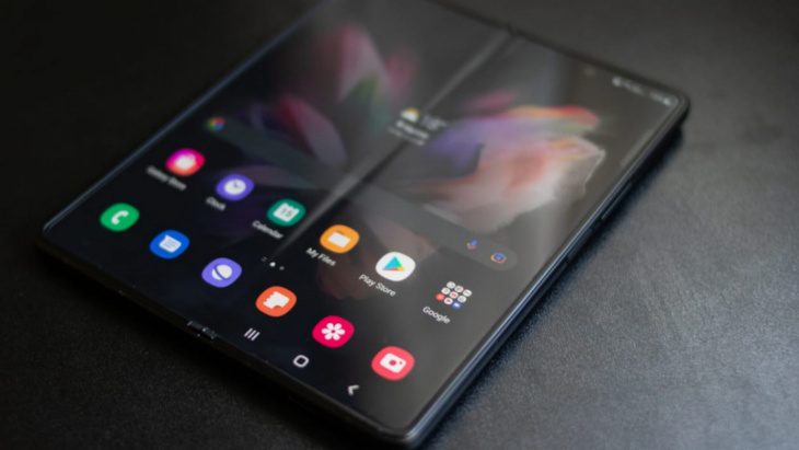microsoft, android, samsung galaxy z fold 3 review: unfolding the future