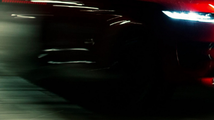 new 2022 range rover sport to be revealed this evening