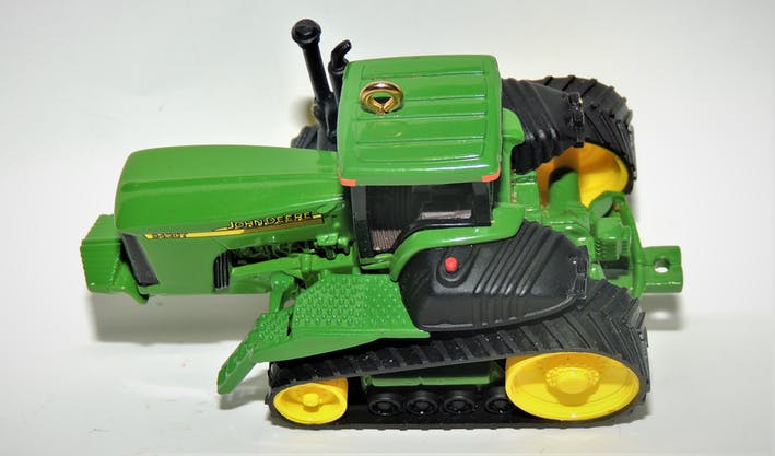found this ho scale john deere 9420t
