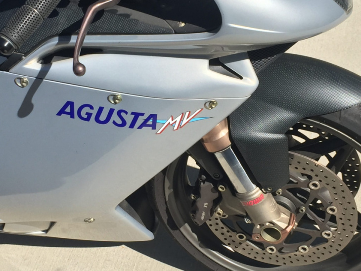 this scatheless mv agusta f4 750 evo2 lets you annihilate the quarter-mile in style