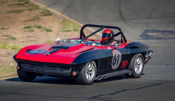 check it out: three corvette race cars for sale on racingjunk.com!