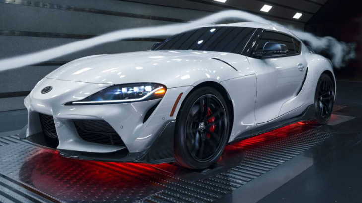 2022 toyota gr supra gets small price bump, starts at $44,215