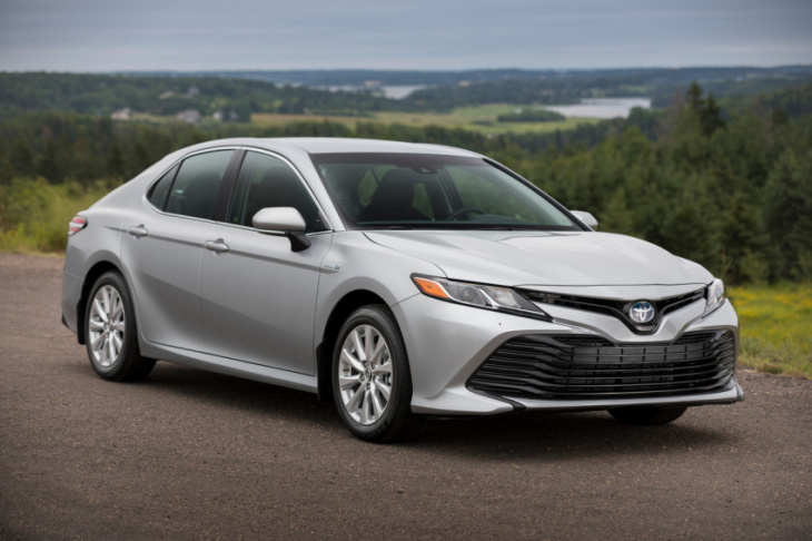 11 of the safest vehicles sold in canada 