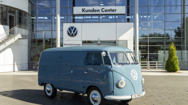 news roundup: iqs from hyundai and caddy, fusion ends, oldest vw bus, trx, more