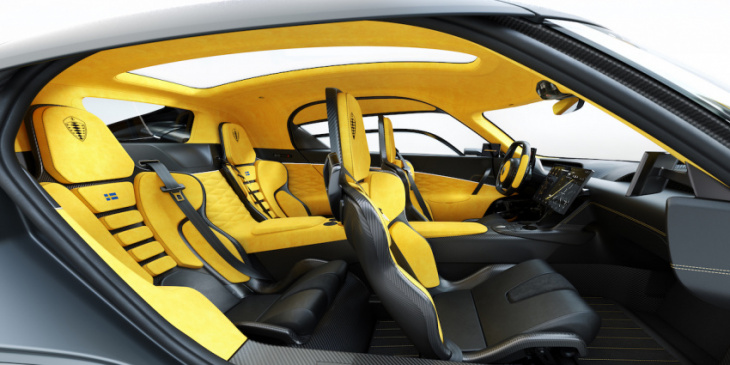 koenigsegg builds 400 km/h, three-cylinder family car
