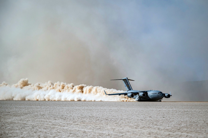 this is how you reshape the delamar dry lake using a c-17 globemaster iii