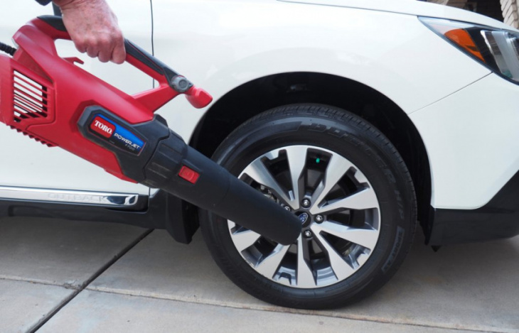 learn the leaf blower for car drying method & find the best car detailing blower