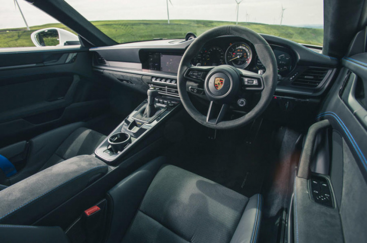 britain's best driving car: the porsche 911 gt3