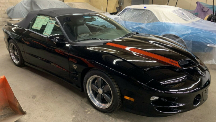348-km, nearly new 2002 pontiac trans am special edition for sale