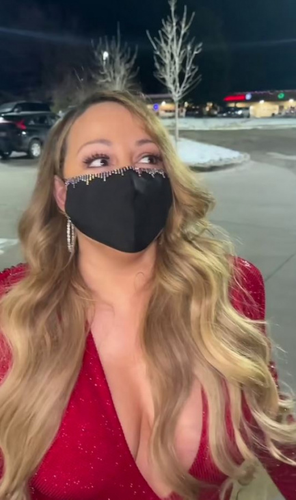 mariah carey goes to the drive-thru, and it’s exactly what you’d expect
