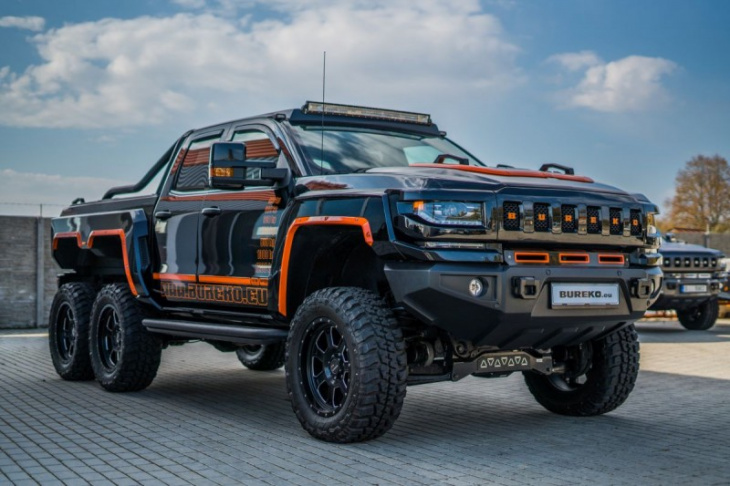 czech out this 6x6 hummer-inspired silverado
