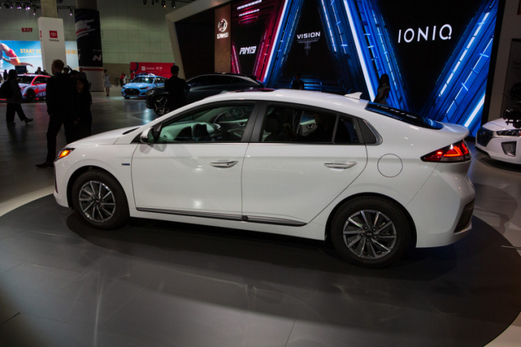 2020 hyundai ioniq gets more battery, more power, facelift in and out