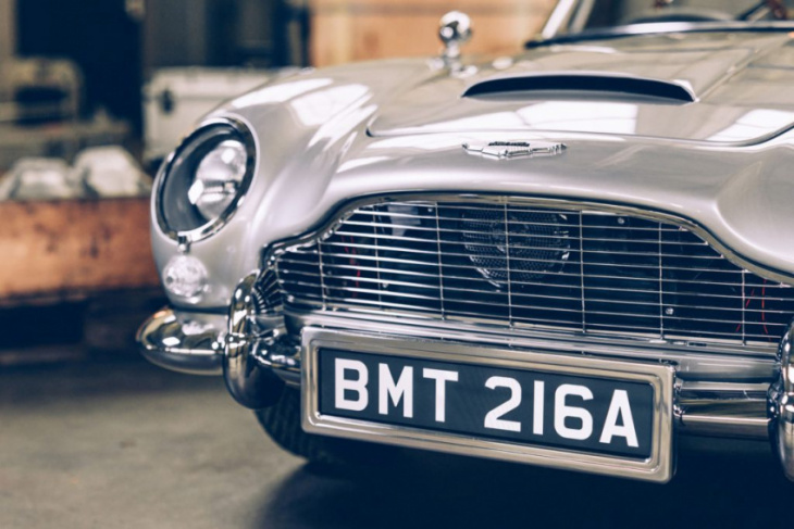 bond dreams realized: limited edition aston martin db5 2/3rds replica has all the gadgets