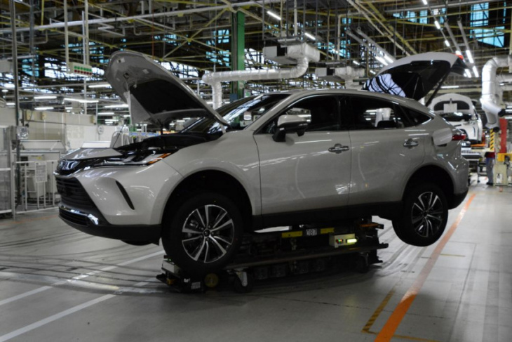 toyota, lexus factory production slashed once again