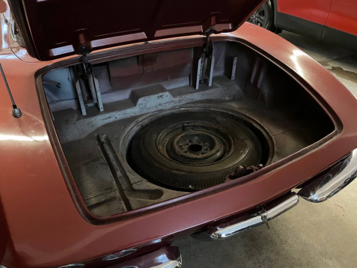 1962 chevrolet corvette barn find is rebecoming a perfect 10 after 41 years in storage