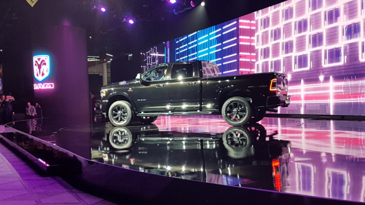ram unveils all-new heavy-duty pick-up in detroit