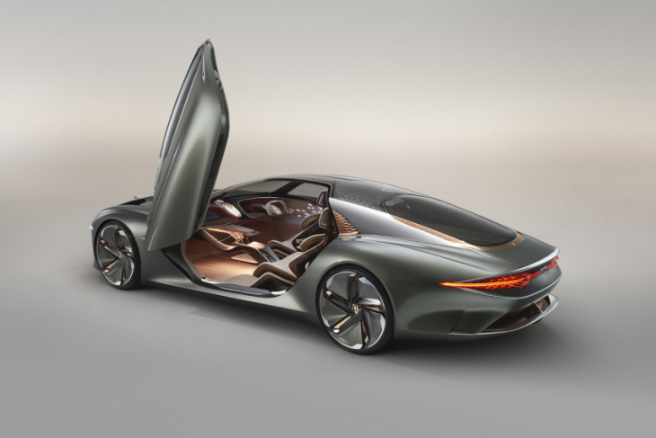 bentley virtually shows off exp 100 gt in your home