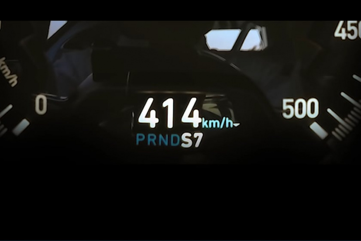 watch a bugatti chiron hit 257 mph on a public road