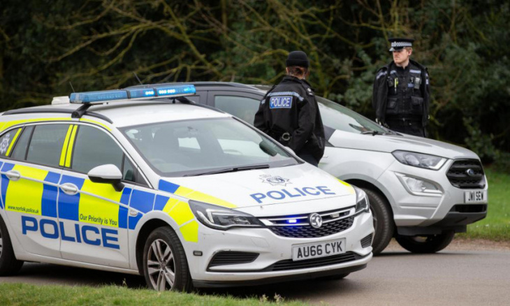 uk police trial tesla cars as fleets prepare for shift to electric