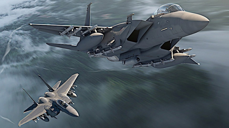 this is how a panthers f-15e strike eagle looks like when going to work