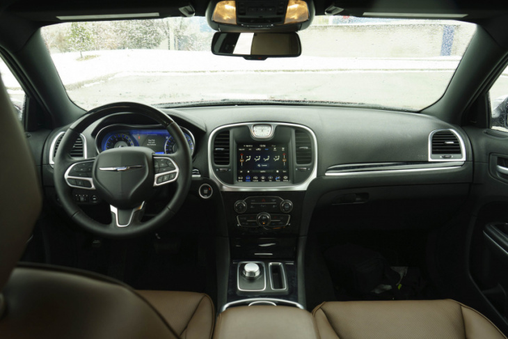 android, review: 2020 chrysler 300 limited