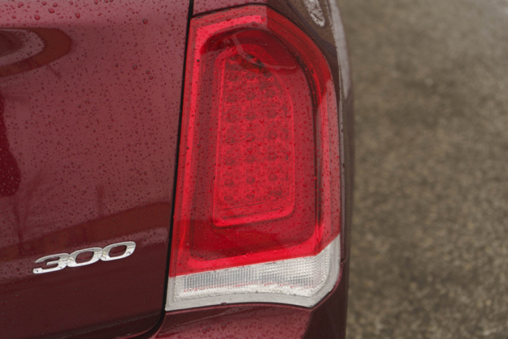 android, review: 2020 chrysler 300 limited