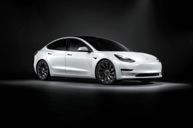 want a cheap tesla model 3?: tesla sells model 3 demo cars at a reduced price