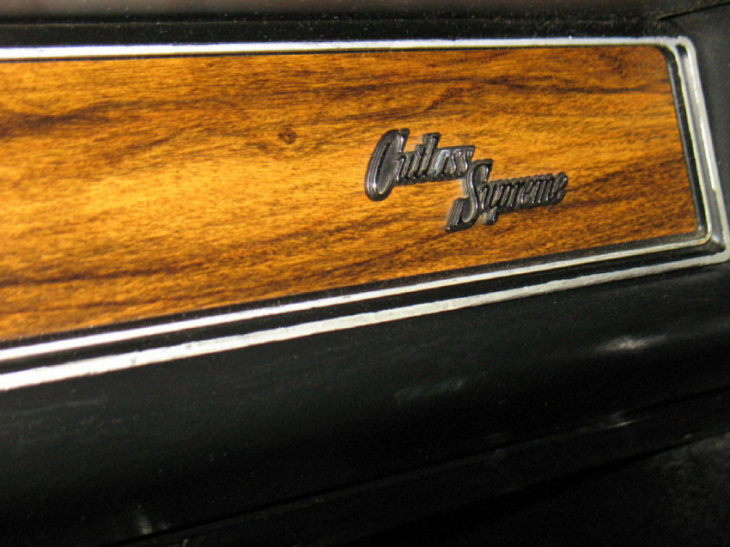 eye candy: 1971 oldsmobile cutlass supreme
