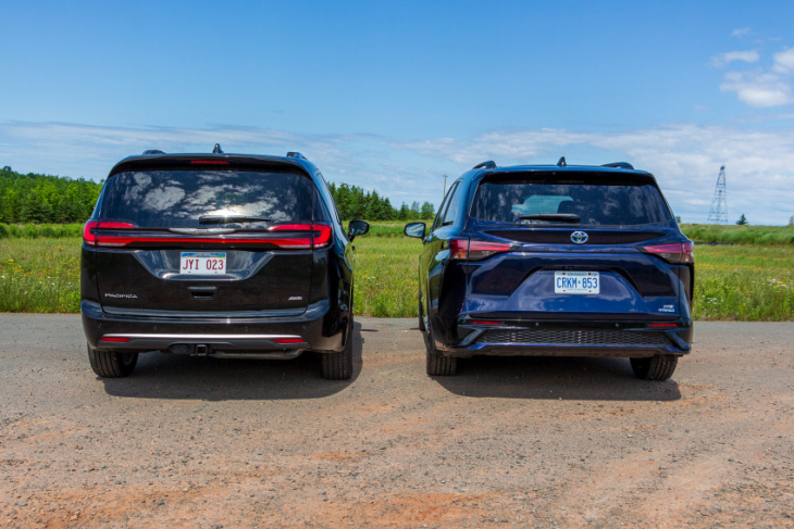 android, head to head: toyota sienna xse vs chrysler pacifica pinnacle