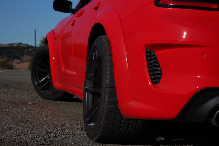 first drive: 2020 dodge charger widebody hellcat and scat pack
