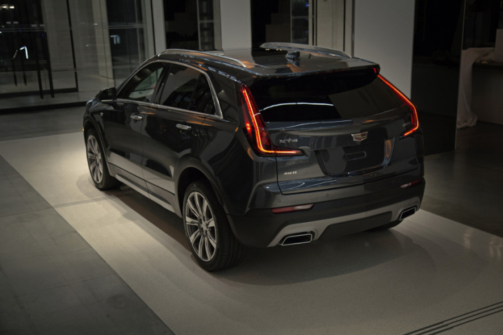 cadillac aims to stir up the premium compact suv market with the 2019 xt4