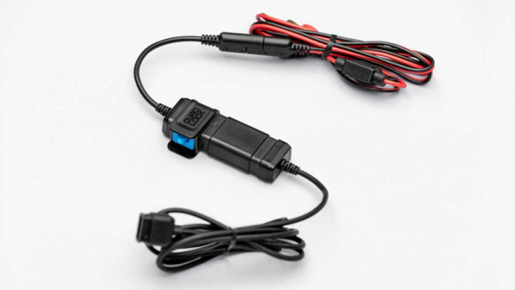 quad lock launches smart adapter for bikes without a usb port