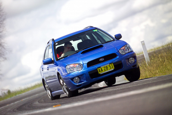 what happened in motor 17 years ago? the wrx takes on the integra type s and renault sport mégane