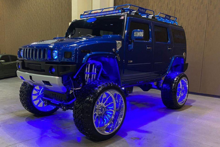 hummer h2 on 32-inch wheels is here to make you laugh, and so are others