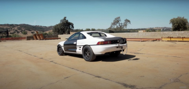 14-year old lia block drives the hoonicorn one last time, gaps a mr2